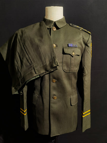 Original Type 95 Police Winter Uniform Set (Wool Gabardine Lapel Jacket, Trousers & Winter Fur Cap, Grade 1 Superintendent)
