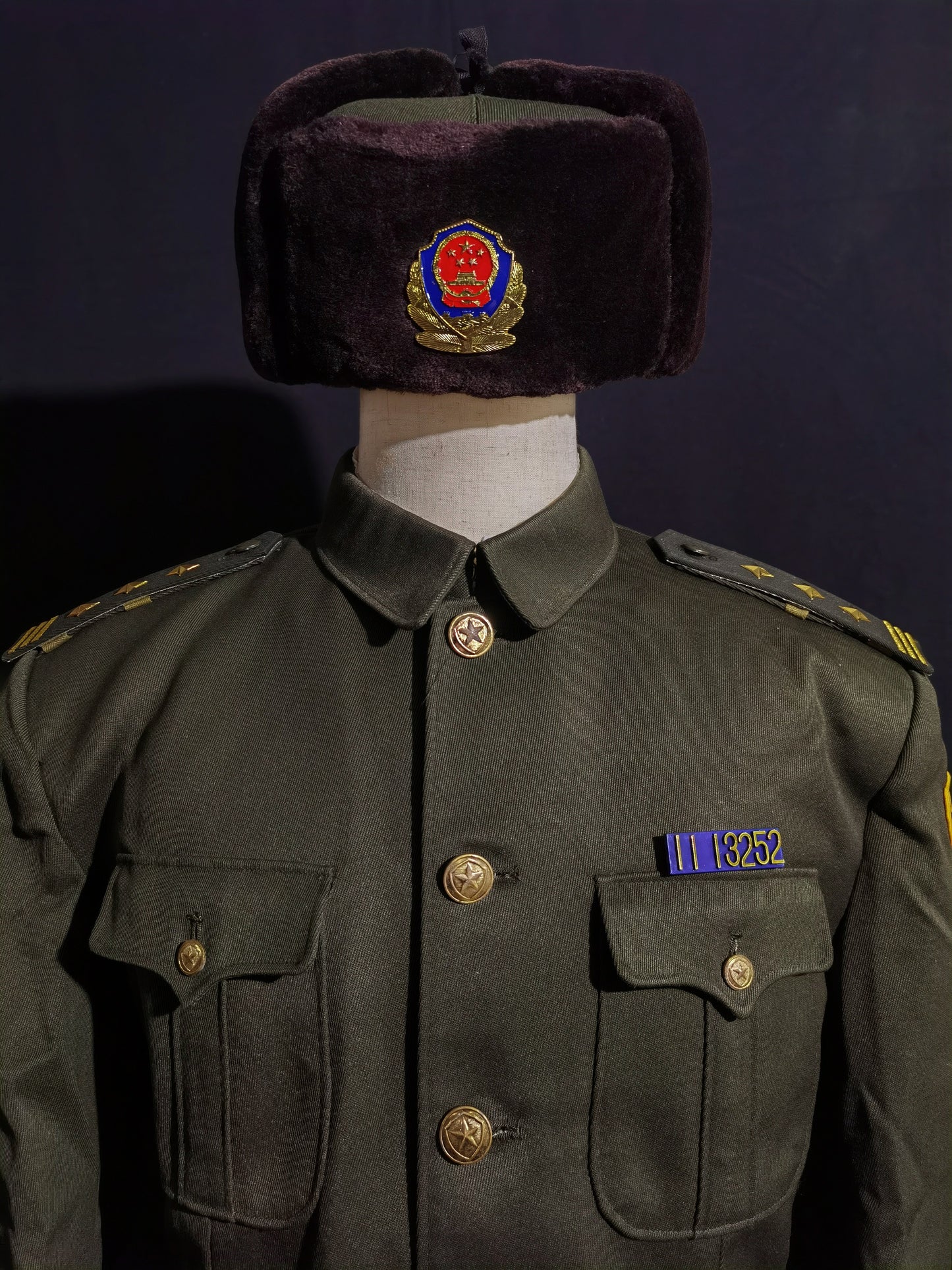 Original Type 95 Police Winter Uniform Set (Wool Gabardine Lapel Jacket, Trousers & Winter Fur Cap, Grade 1 Superintendent)