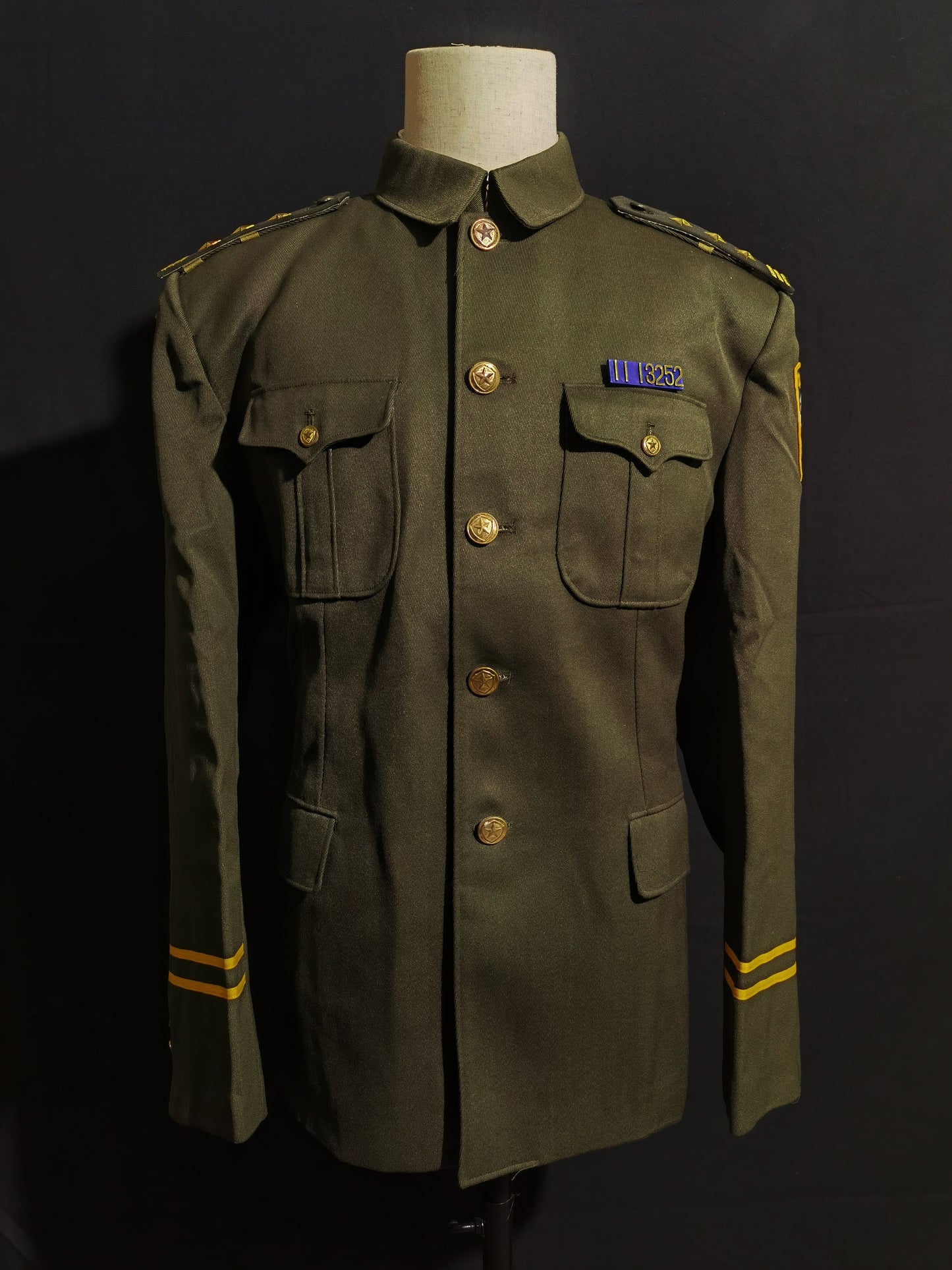 Original Type 95 Police Winter Uniform Set (Wool Gabardine Lapel Jacket, Trousers & Winter Fur Cap, Grade 1 Superintendent)